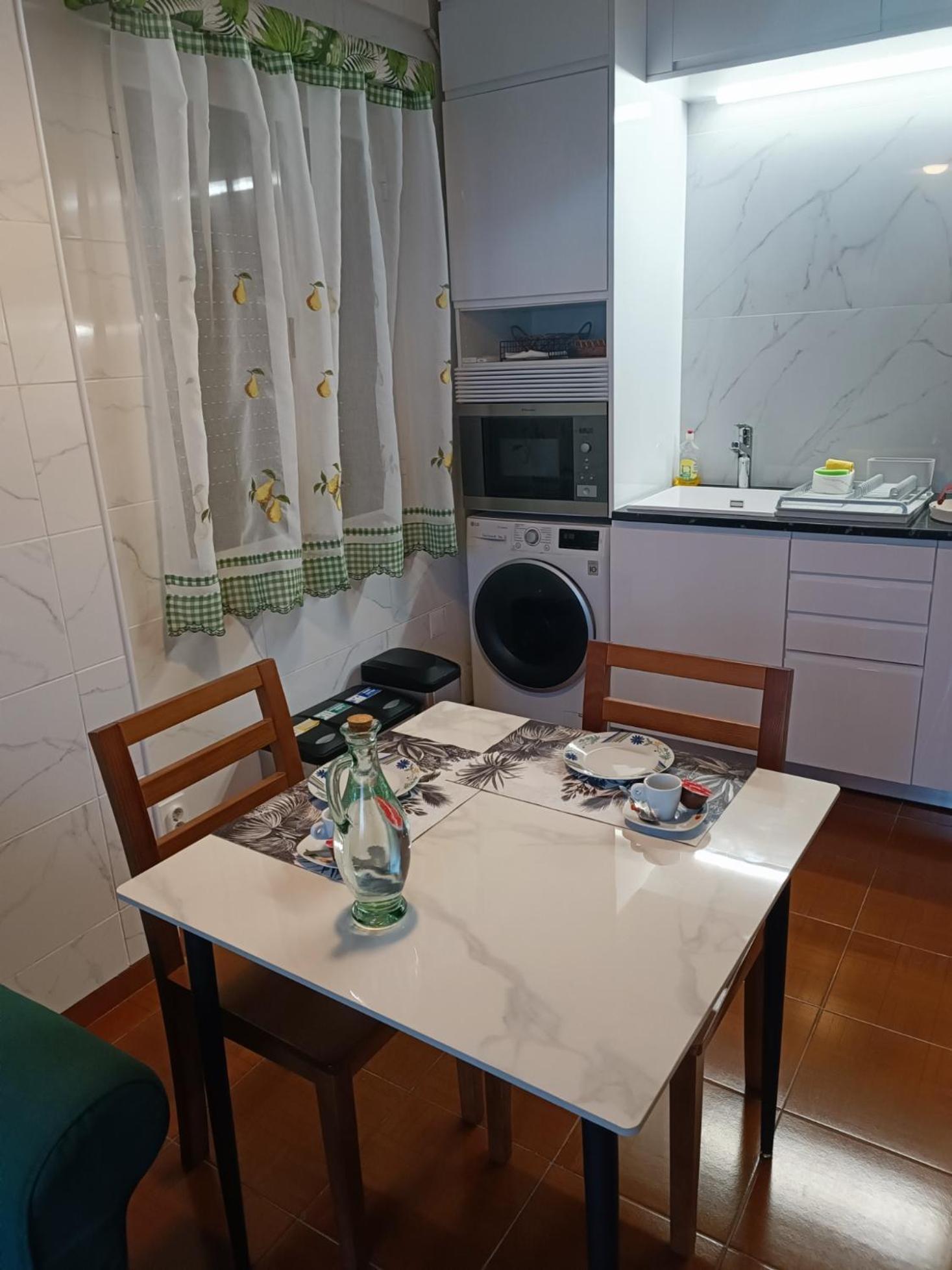 Apartamento Valados Πόντα Ντελγκάντα Εξωτερικό φωτογραφία